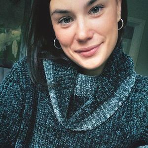 Meet your Posher, Ania